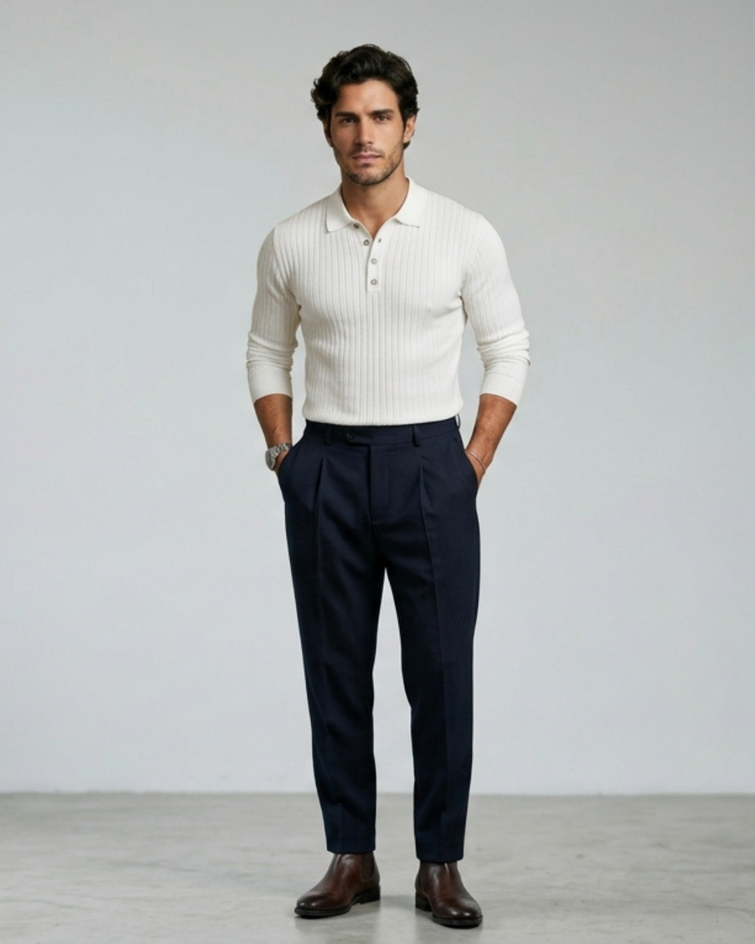 Jersey slim fit blanco de punto acanalado con cuello tipo polo y tapeta de botones