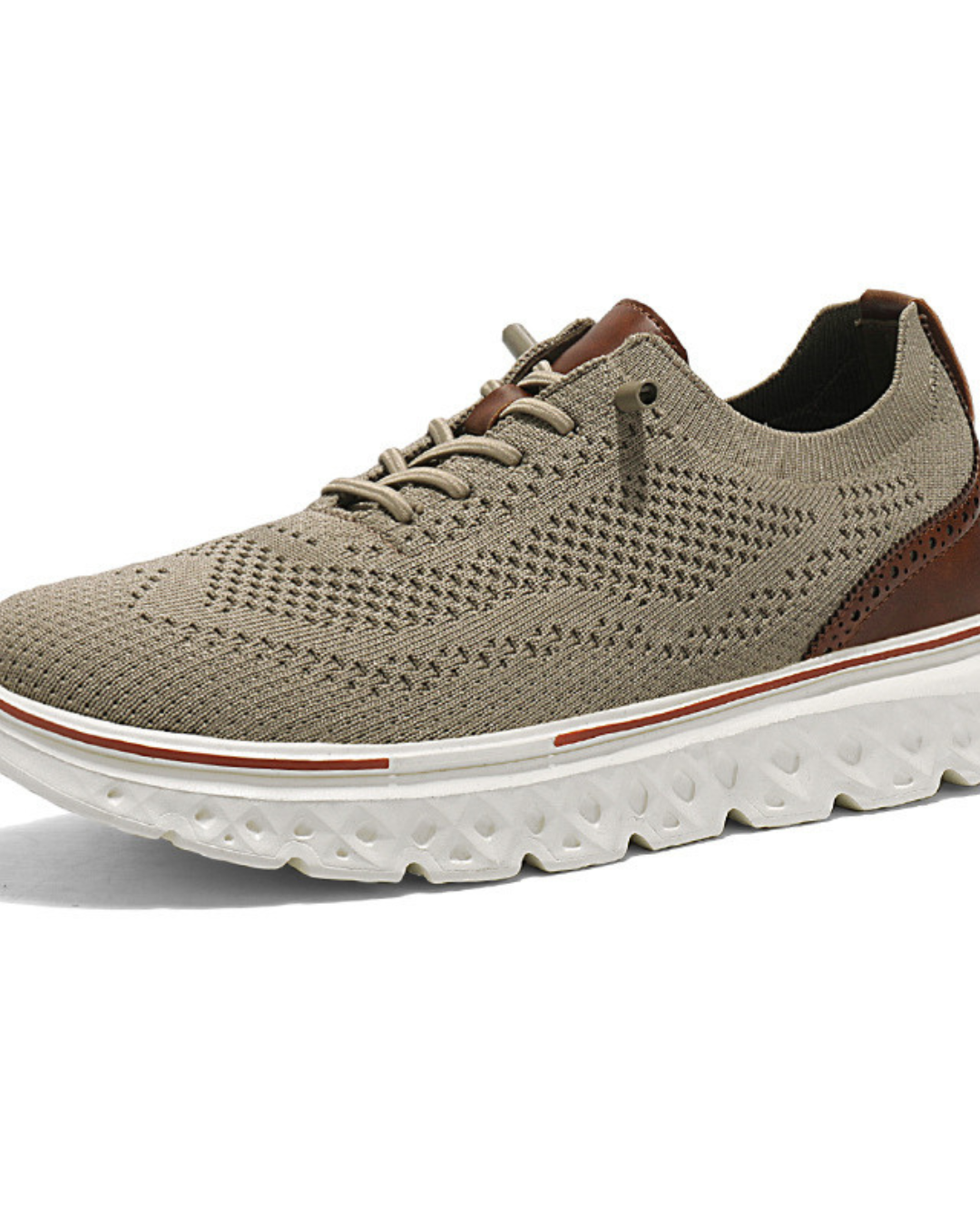 Zapatilla Comfort Move beige de perfil, cordones beige y suela blanca dentada.