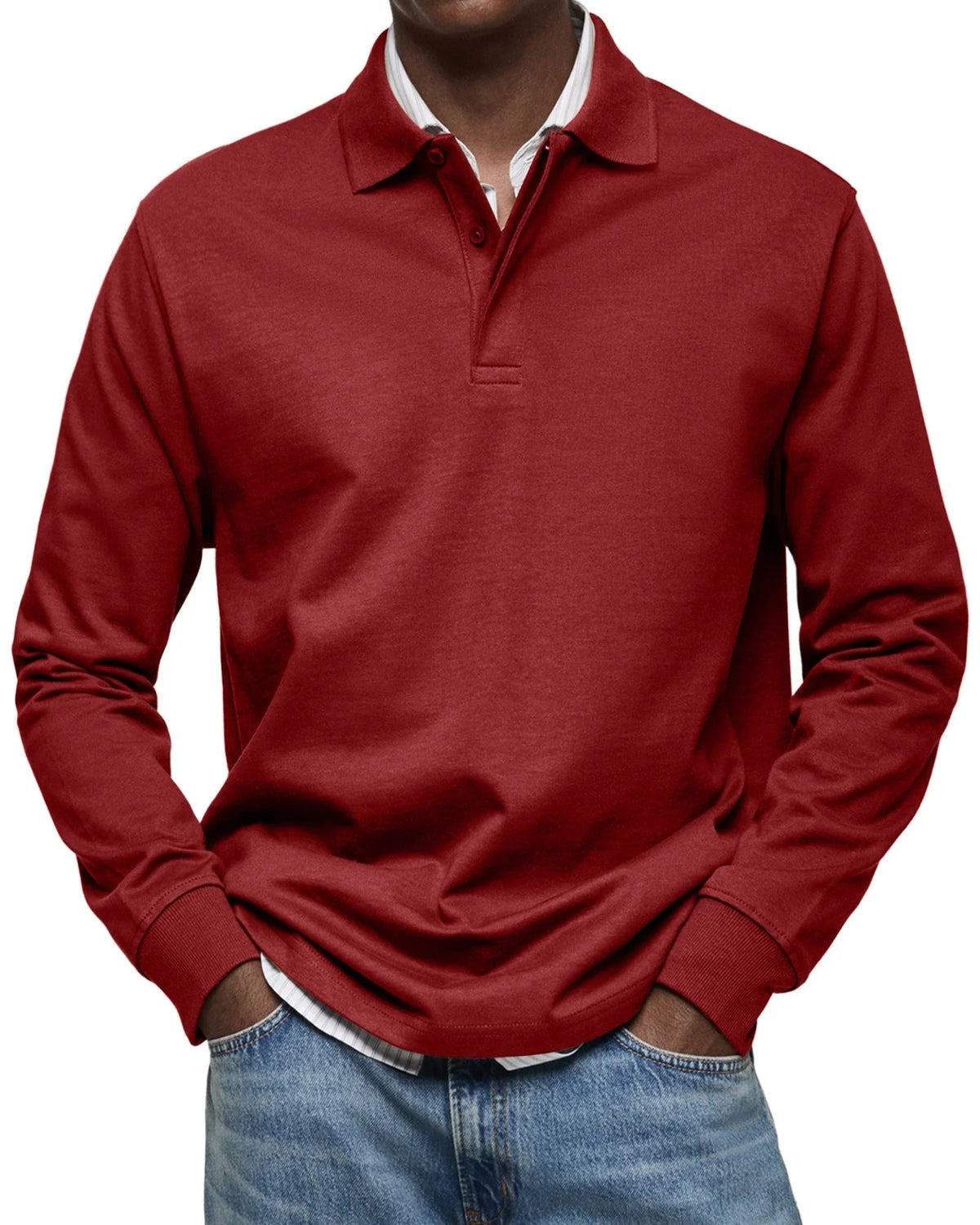 Polo de manga larga rojo con cuello tipo camisa y tapeta de botones